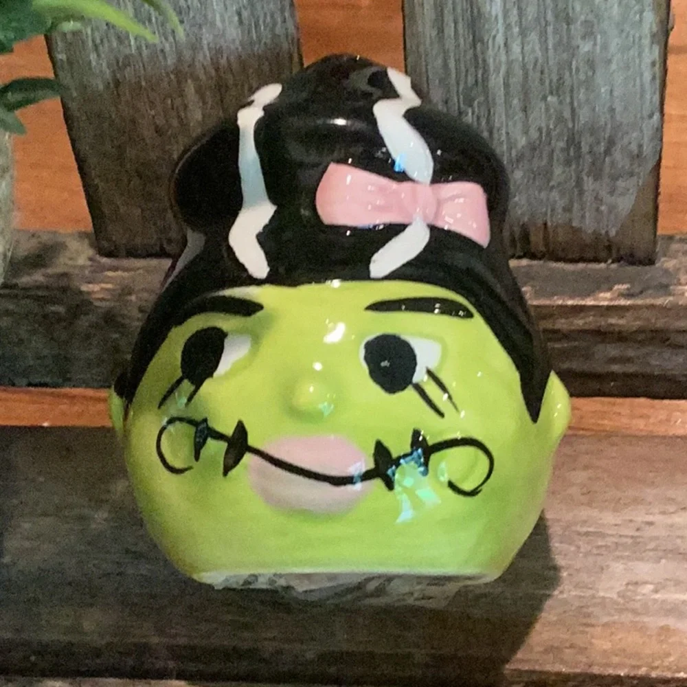Jack O’Lantern Lane brand new